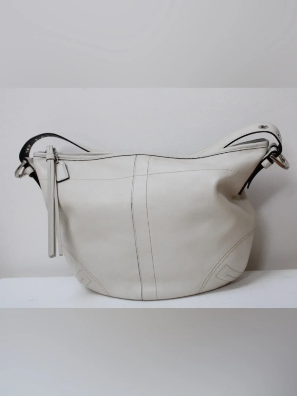 Vintage Coach y2K Soho Crescent hobo shoulder bag A803